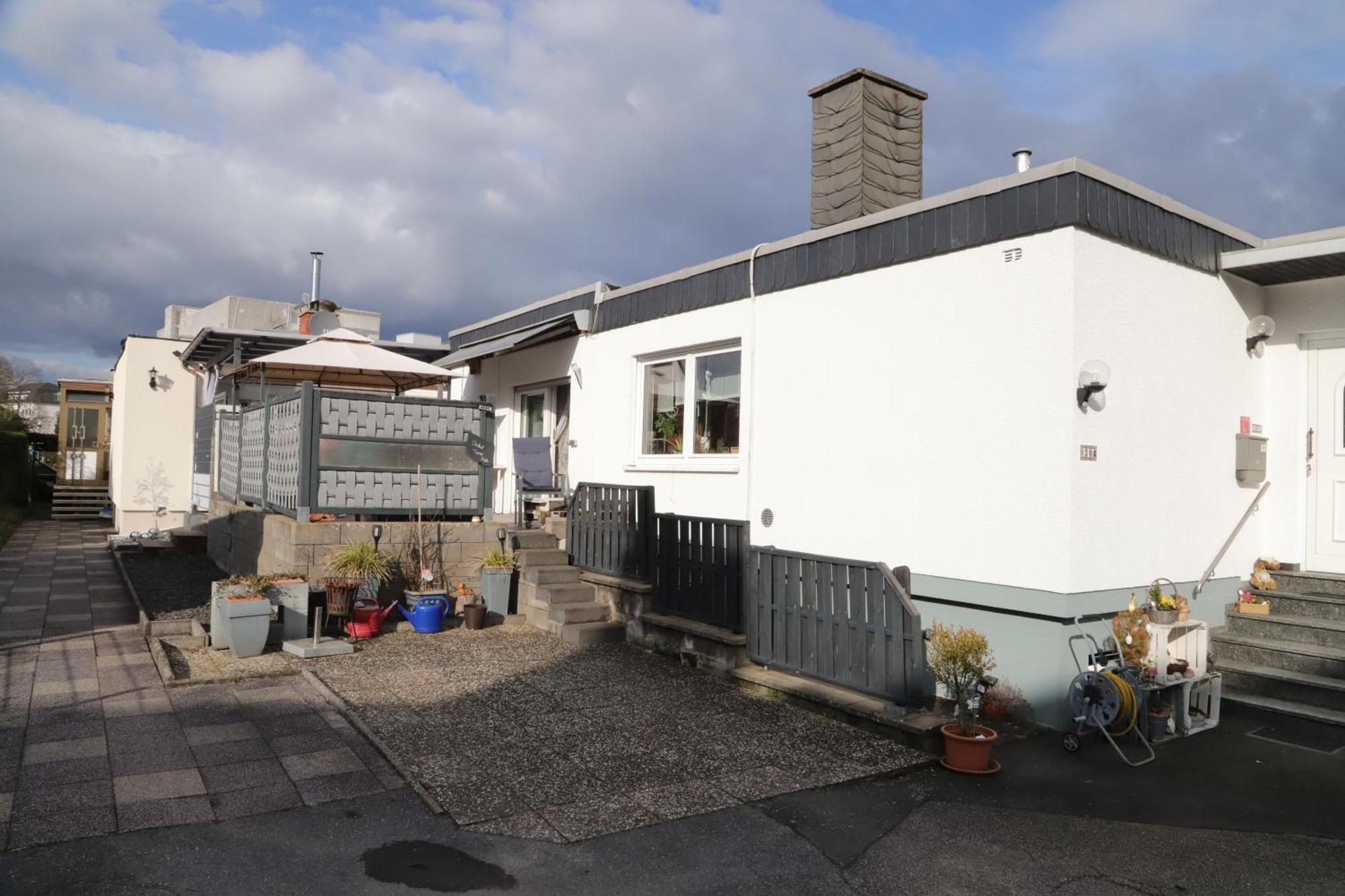 Individual - Zentrale, Ruhige In Innenstadt - Kueche, Parkplatz, Terrasse, Smarttv, Netflix Apartment Bitburg