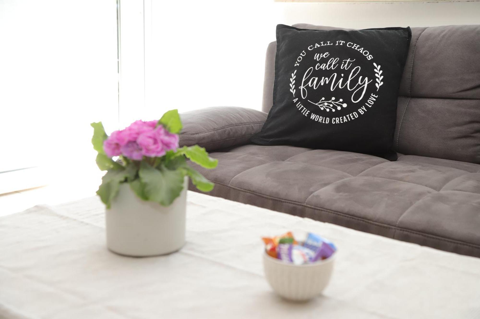 Lejlighed Individual - Zentrale, Ruhige In Innenstadt - Kueche, Parkplatz, Terrasse, Smarttv, Netflix