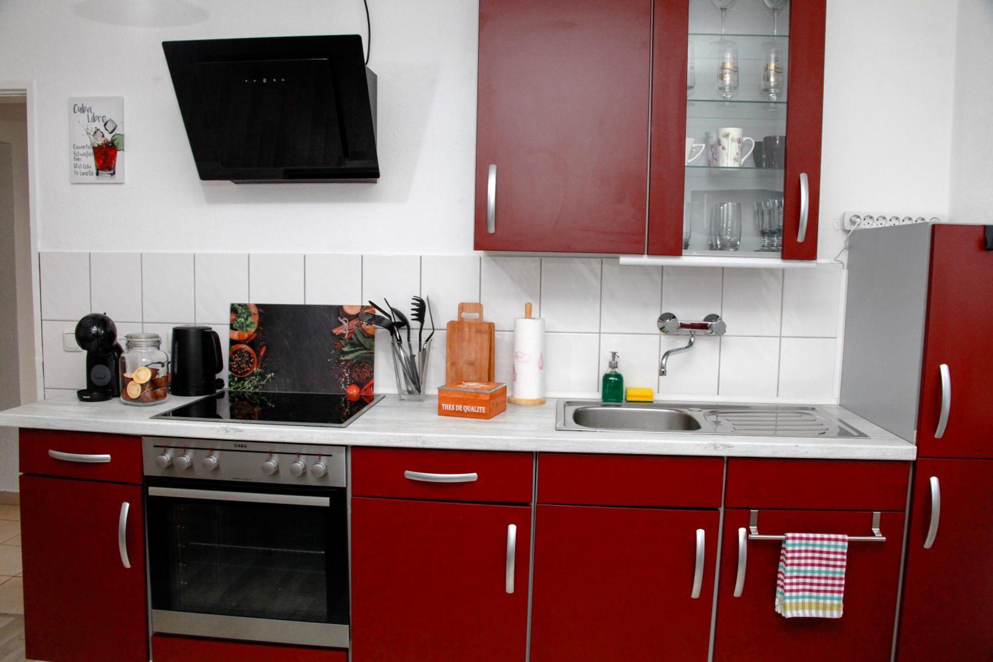 Individual - Zentrale, Ruhige In Innenstadt - Kueche, Parkplatz, Terrasse, Smarttv, Netflix Lejlighed *