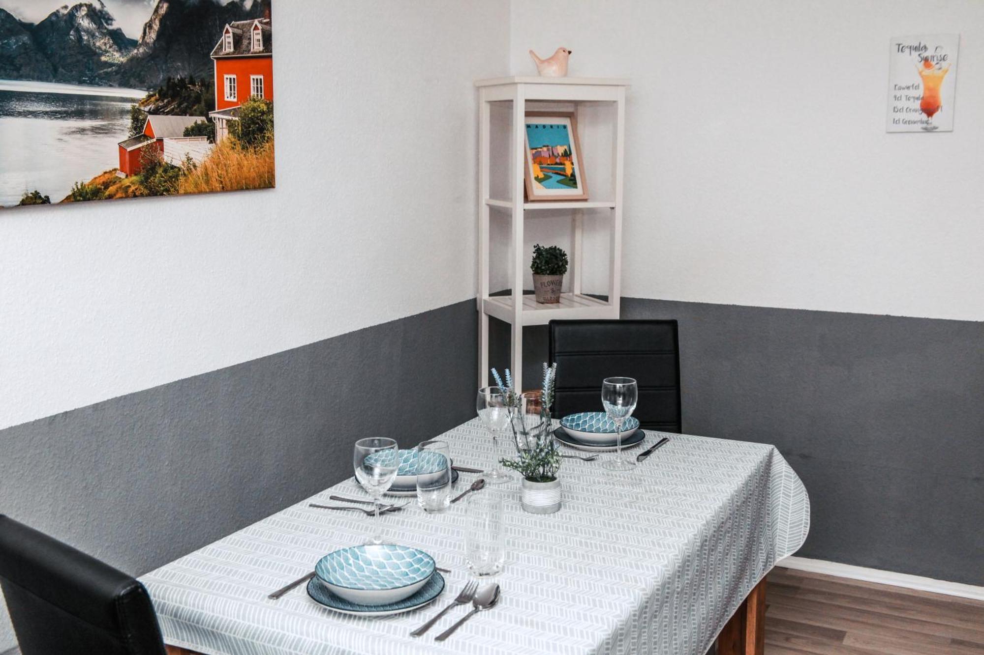 Individual - Zentrale, Ruhige In Innenstadt - Kueche, Parkplatz, Terrasse, Smarttv, Netflix